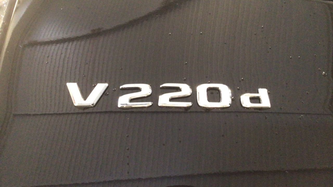 mercedes-clase-v-220d-6e-avantgarde-extralargo-imagen-10