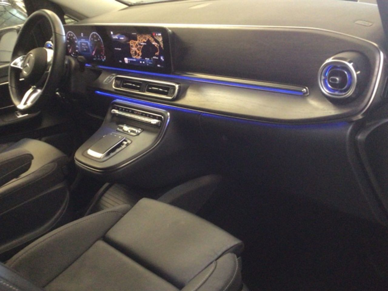 mercedes-clase-v-220d-6e-avantgarde-extralargo-imagen-9