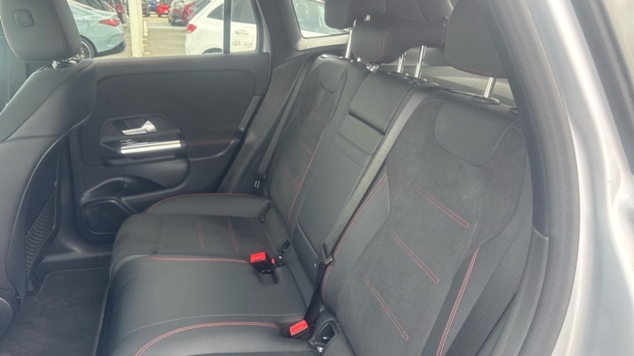 mercedes-eqa-eqa-250+-imagen-10