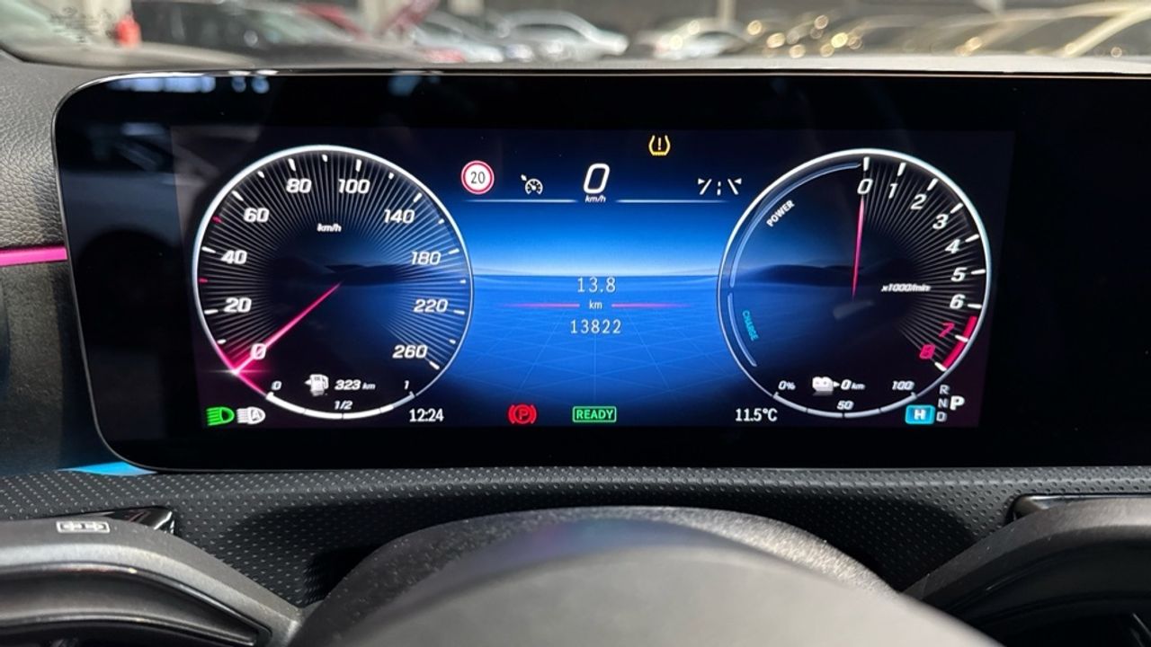 mercedes-benz-clase-c-200-d-berlina-imagen-18