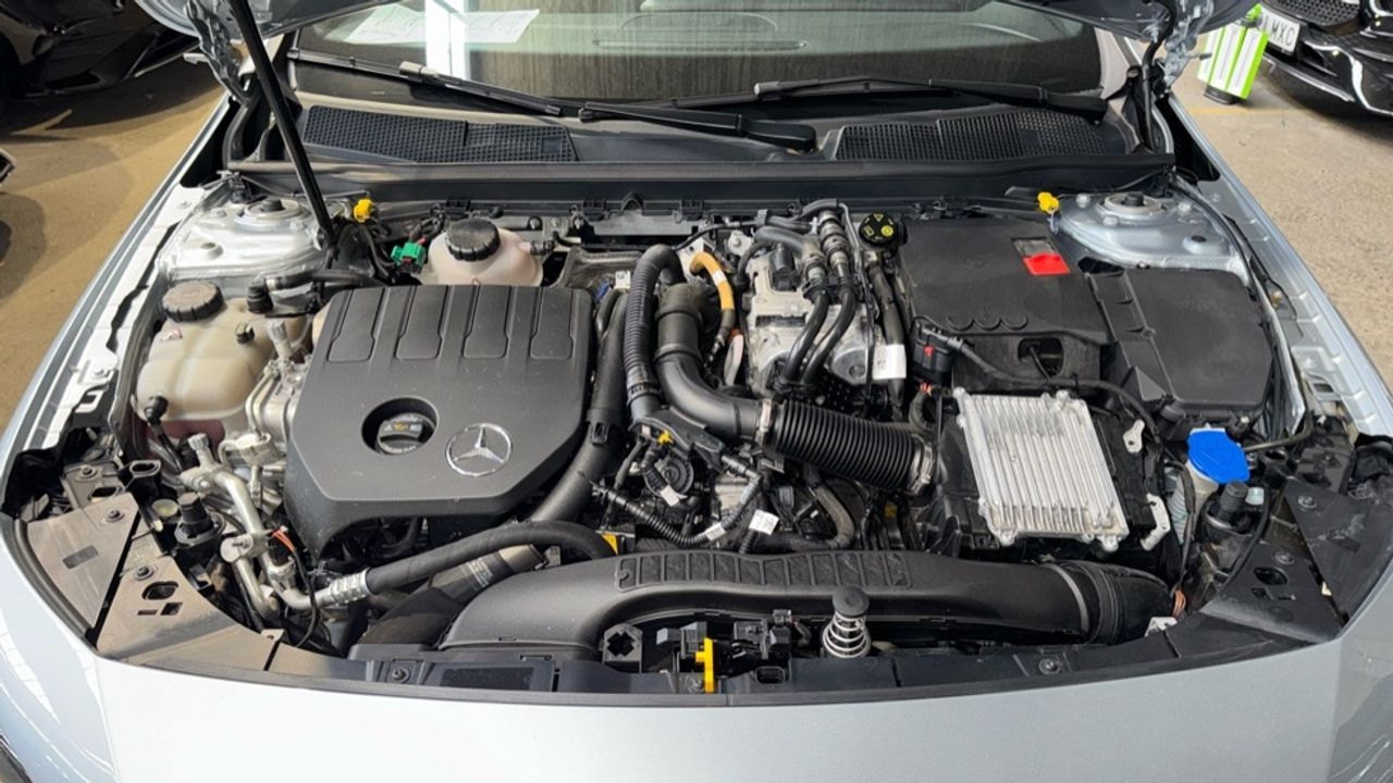 mercedes-benz-clase-c-200-d-berlina-imagen-16