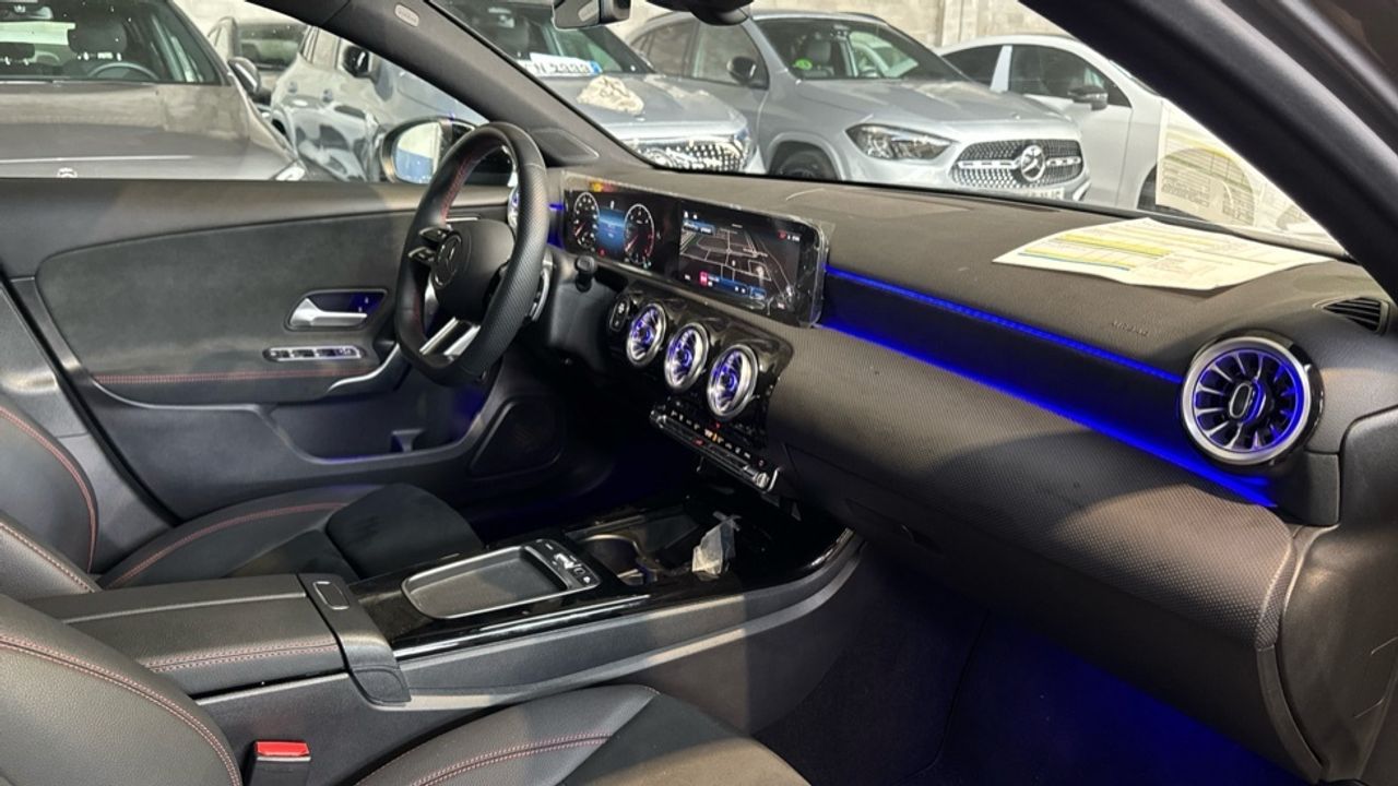 mercedes-clase-a-a-180-d-sedan-imagen-9