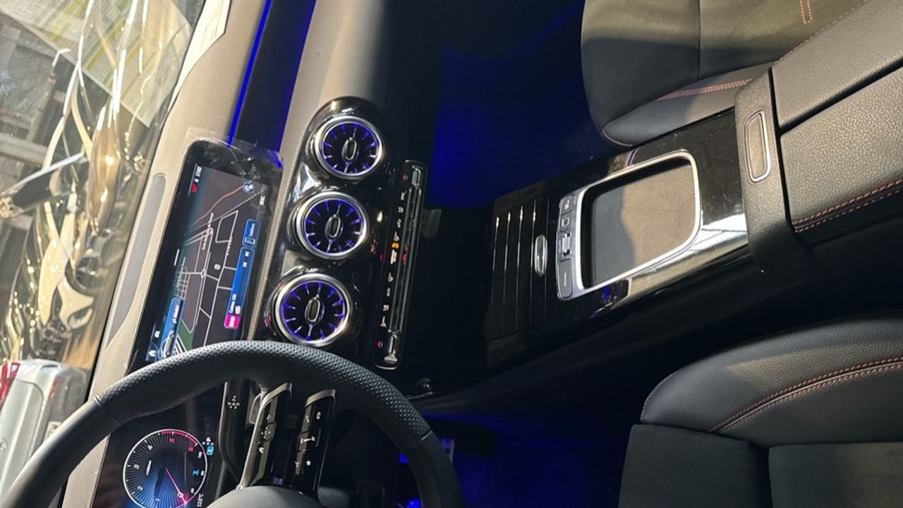 mercedes-clase-a-a-180-d-sedan-imagen-22