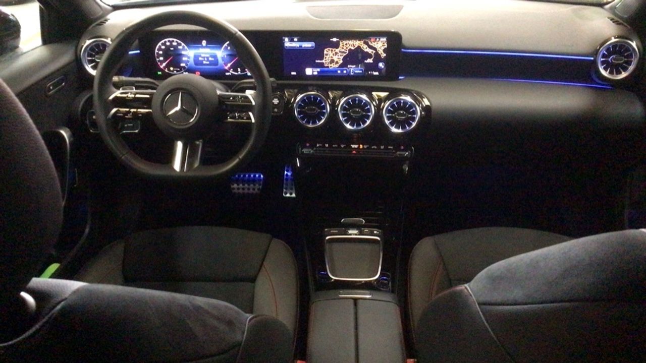 mercedes-clase-a-a-180-d-sedan-imagen-7