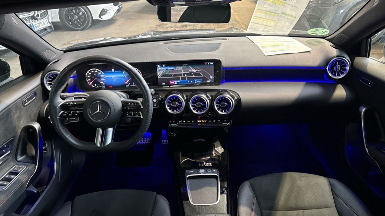 mercedes-clase-a-a-180-d-sedan-imagen-7
