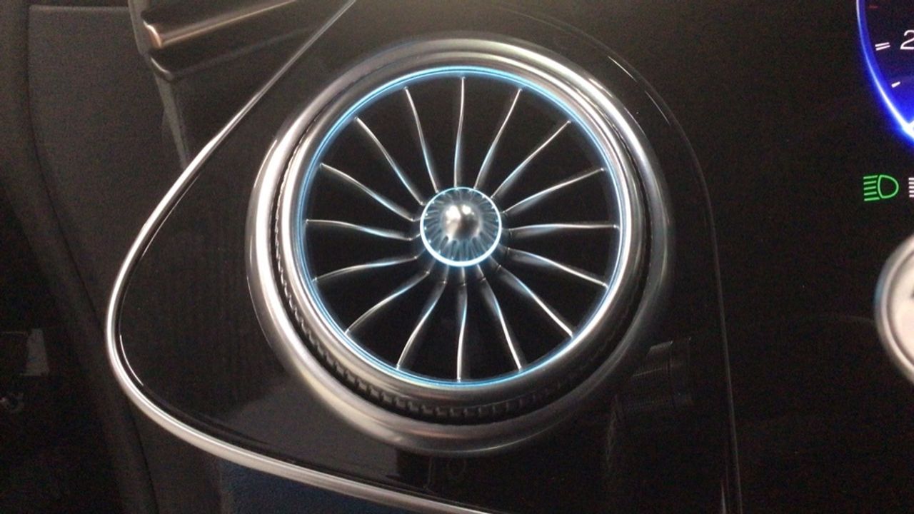 mercedes-eqs-mercedes-amg-eqs-53-4matic+-imagen-21