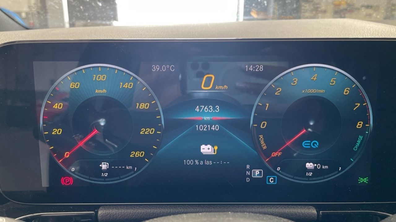 mercedes-gla-gla-250-e-imagen-12