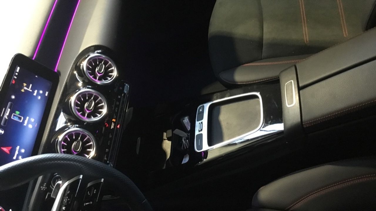 mercedes-clase-a-a-250-e-con-tecnologia-hibrida-eq-imagen-22