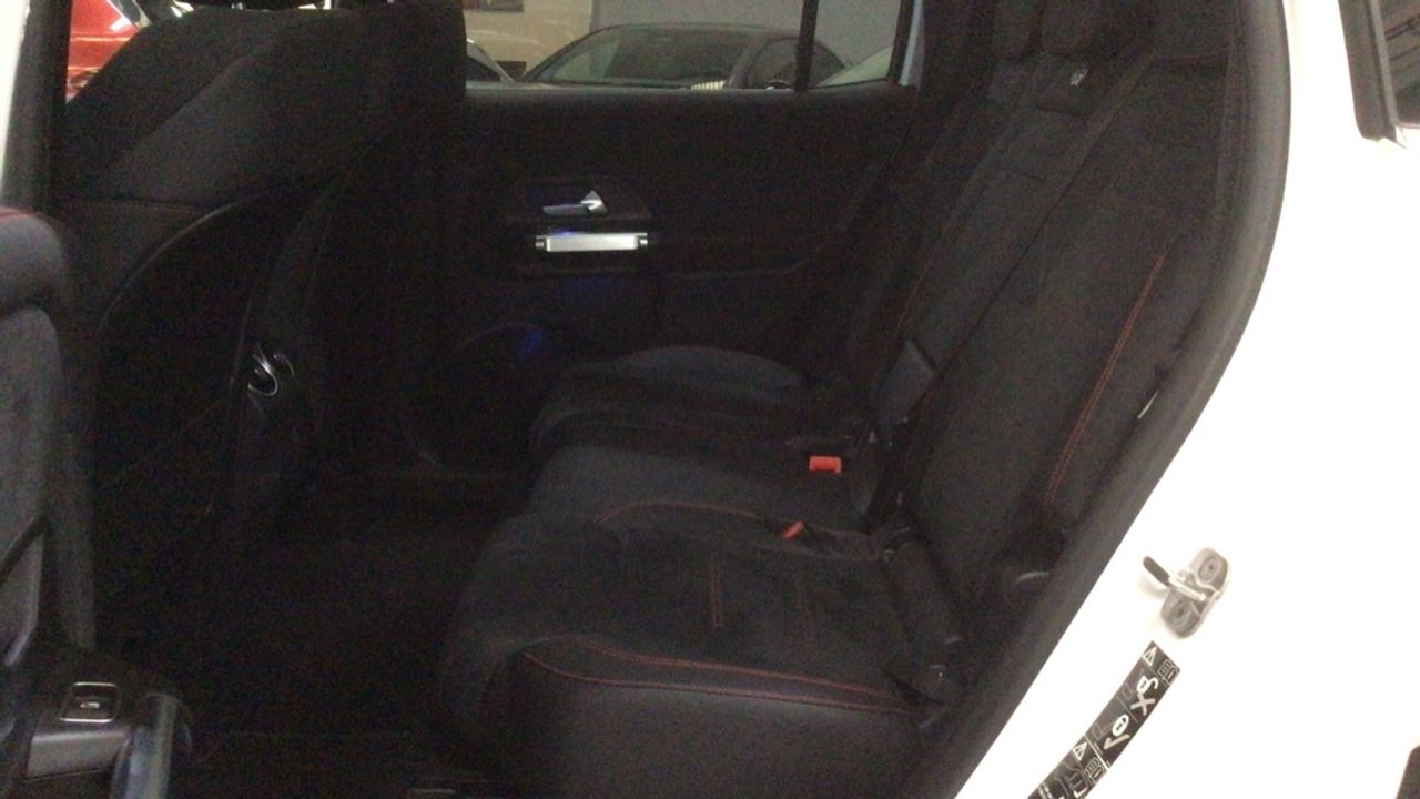 mercedes-glb-glb-200-d-4matic-imagen-10