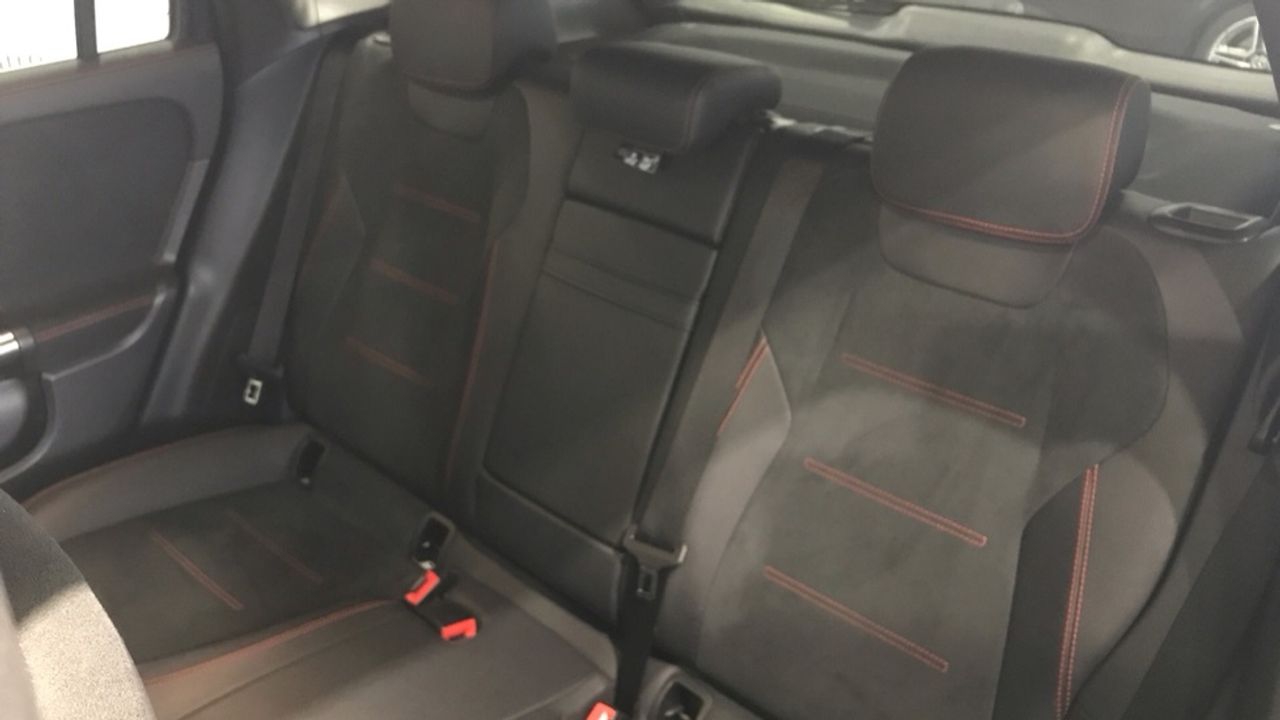 mercedes-eqa-eqa-300-4matic-imagen-10