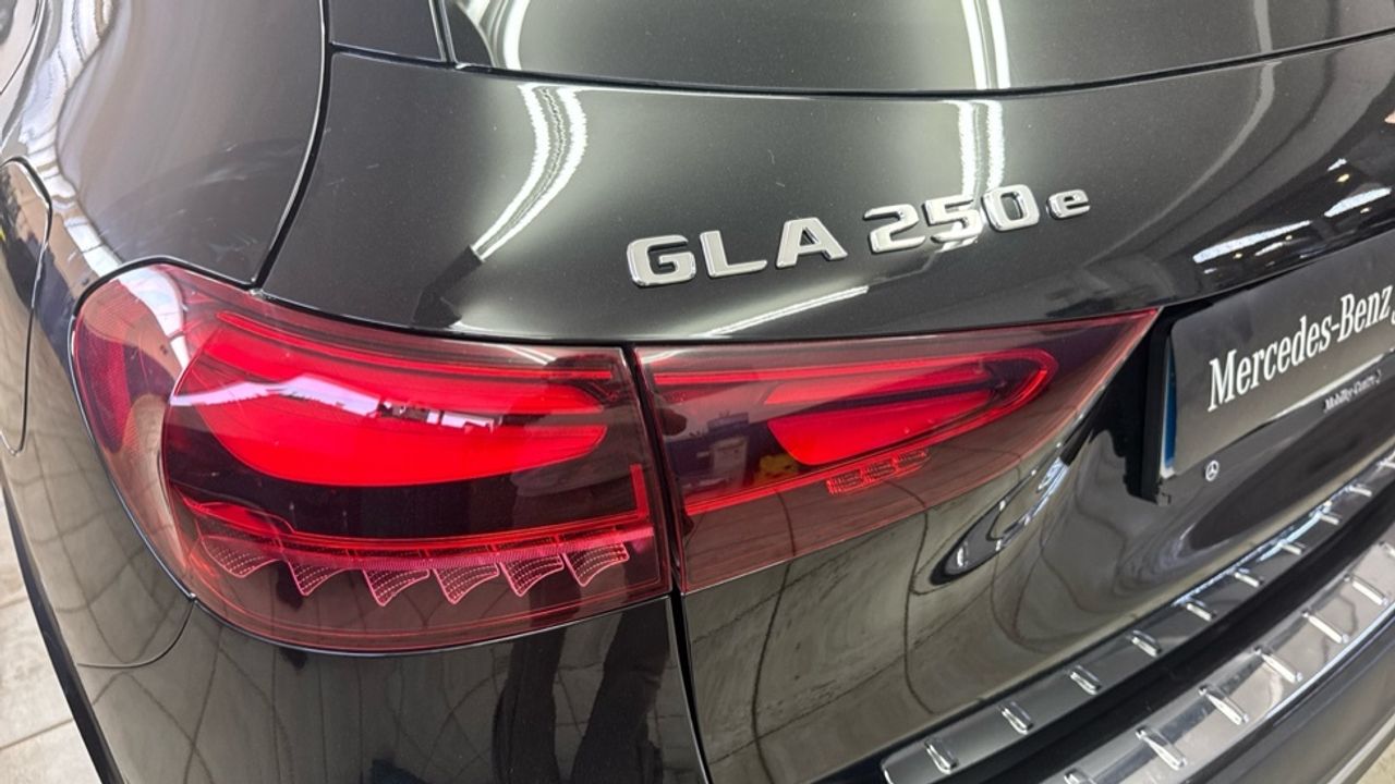 mercedes-benz-gla-250-e-con-tecnologia-hibrida-eq-imagen-22