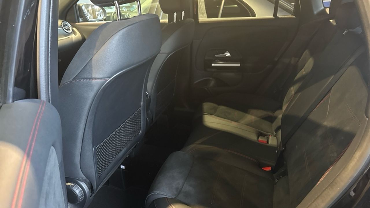 mercedes-benz-gla-250-e-con-tecnologia-hibrida-eq-imagen-10