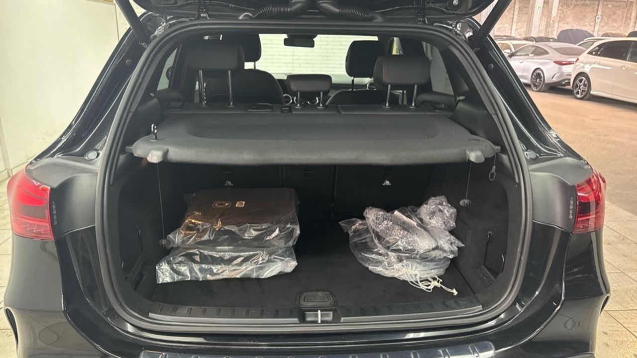 mercedes-benz-gla-250-e-con-tecnologia-hibrida-eq-imagen-12