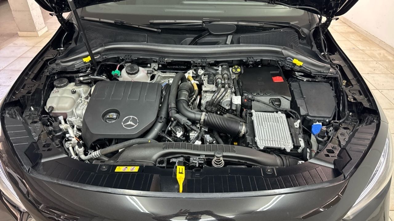 mercedes-benz-gla-250-e-con-tecnologia-hibrida-eq-imagen-15