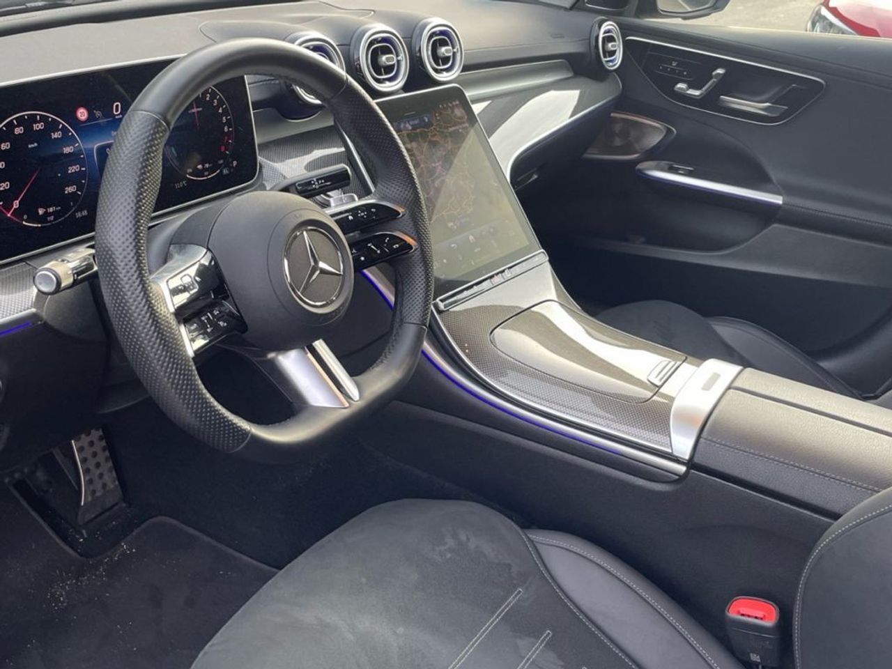 mercedes-benz-glc-220-d-4matic-amg-line-imagen-5