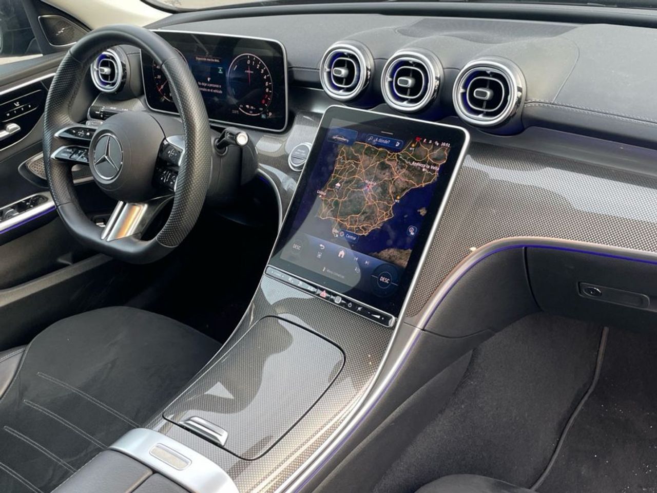 mercedes-benz-glc-220-d-4matic-amg-line-imagen-9