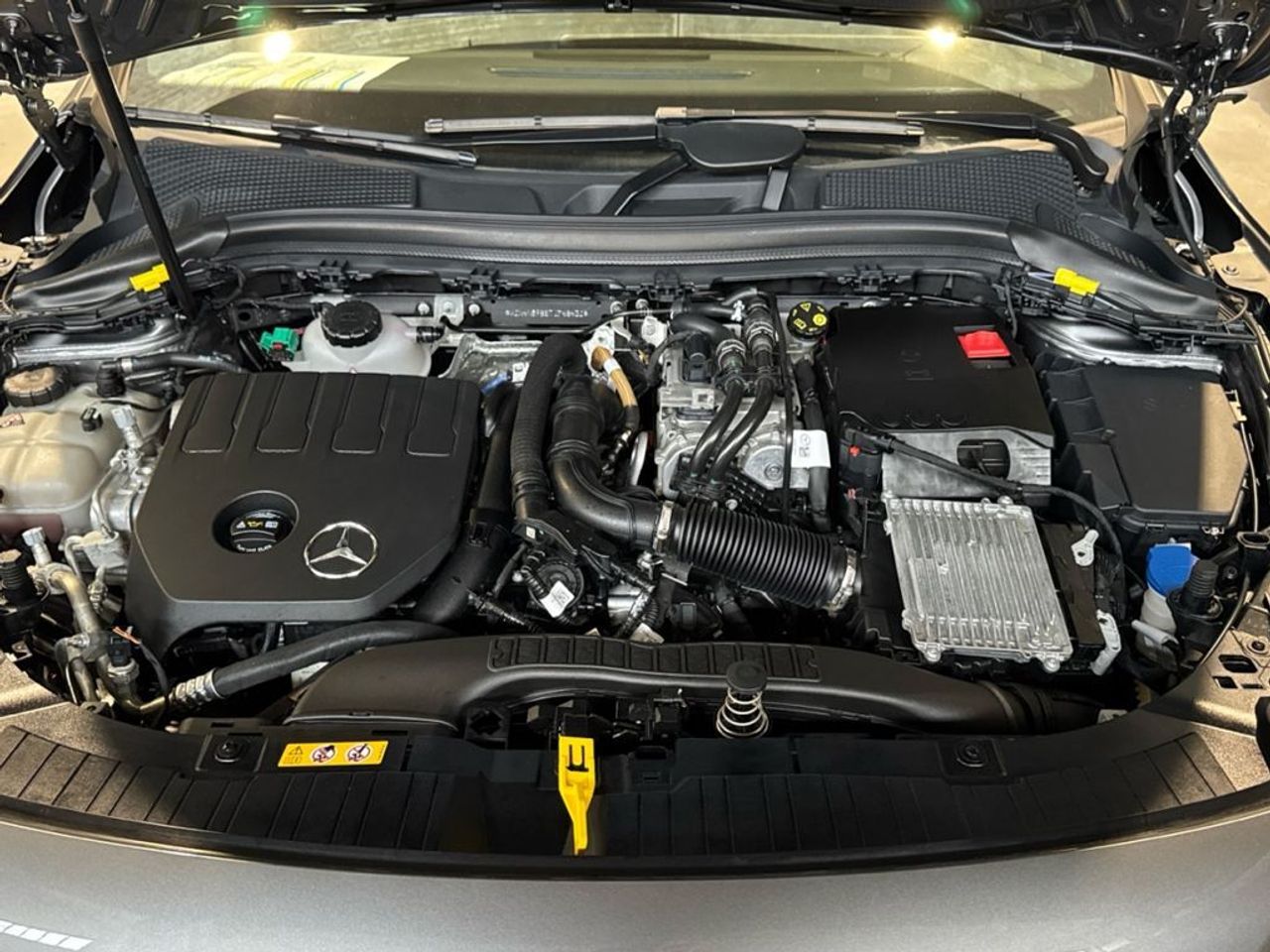 mercedes-gla-gla-250-e-con-tecnologia-hibrida-eq-imagen-15