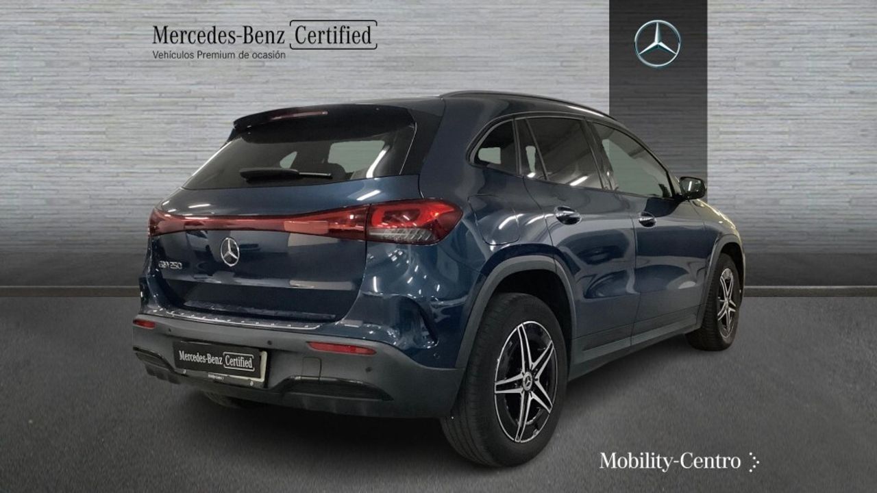 mercedes-eqa-250-amg-line-imagen-1