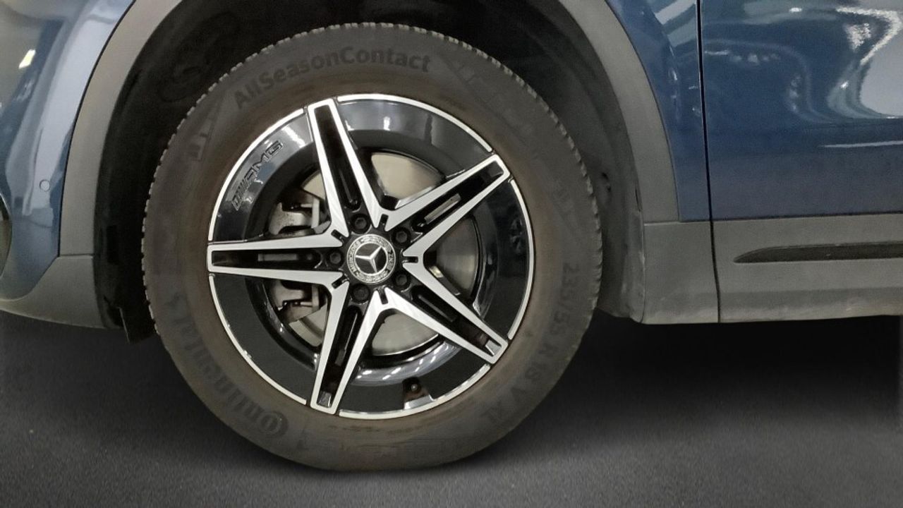 mercedes-eqa-250-amg-line-imagen-4