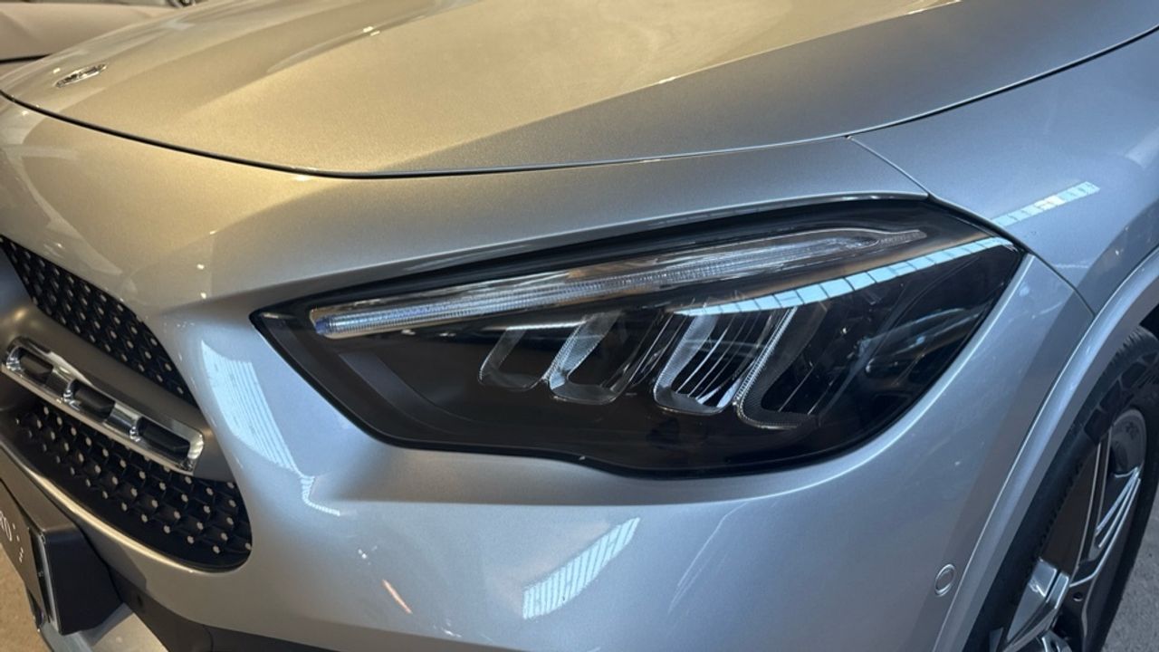 mercedes-benz-gla-250-e-con-tecnologia-hibrida-eq-imagen-13