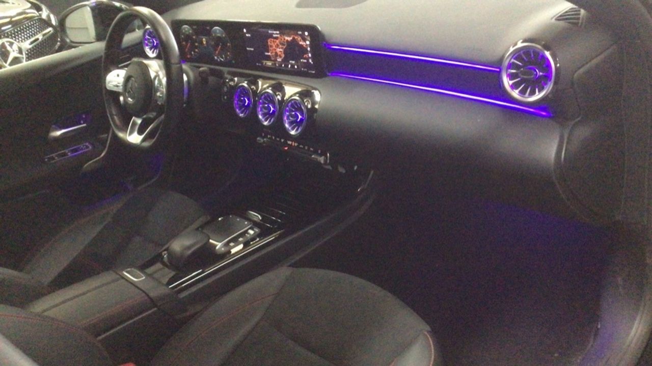 mercedes-clase-a-a-200-d-imagen-9