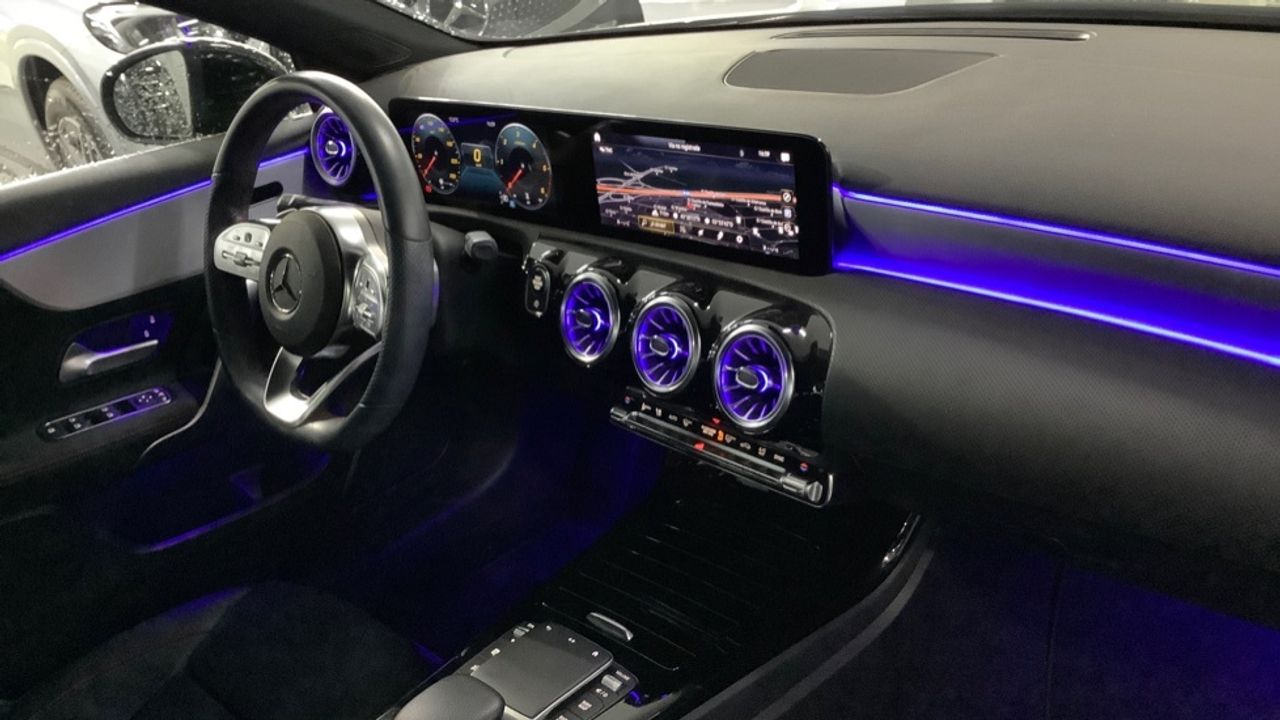 mercedes-clase-a-a-180-d-imagen-9