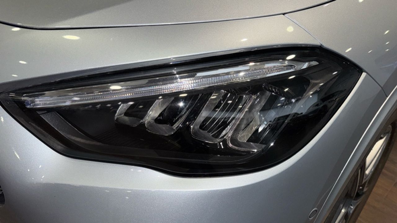 mercedes-gla-gla-250-e-con-tecnologia-hibrida-eq-imagen-13
