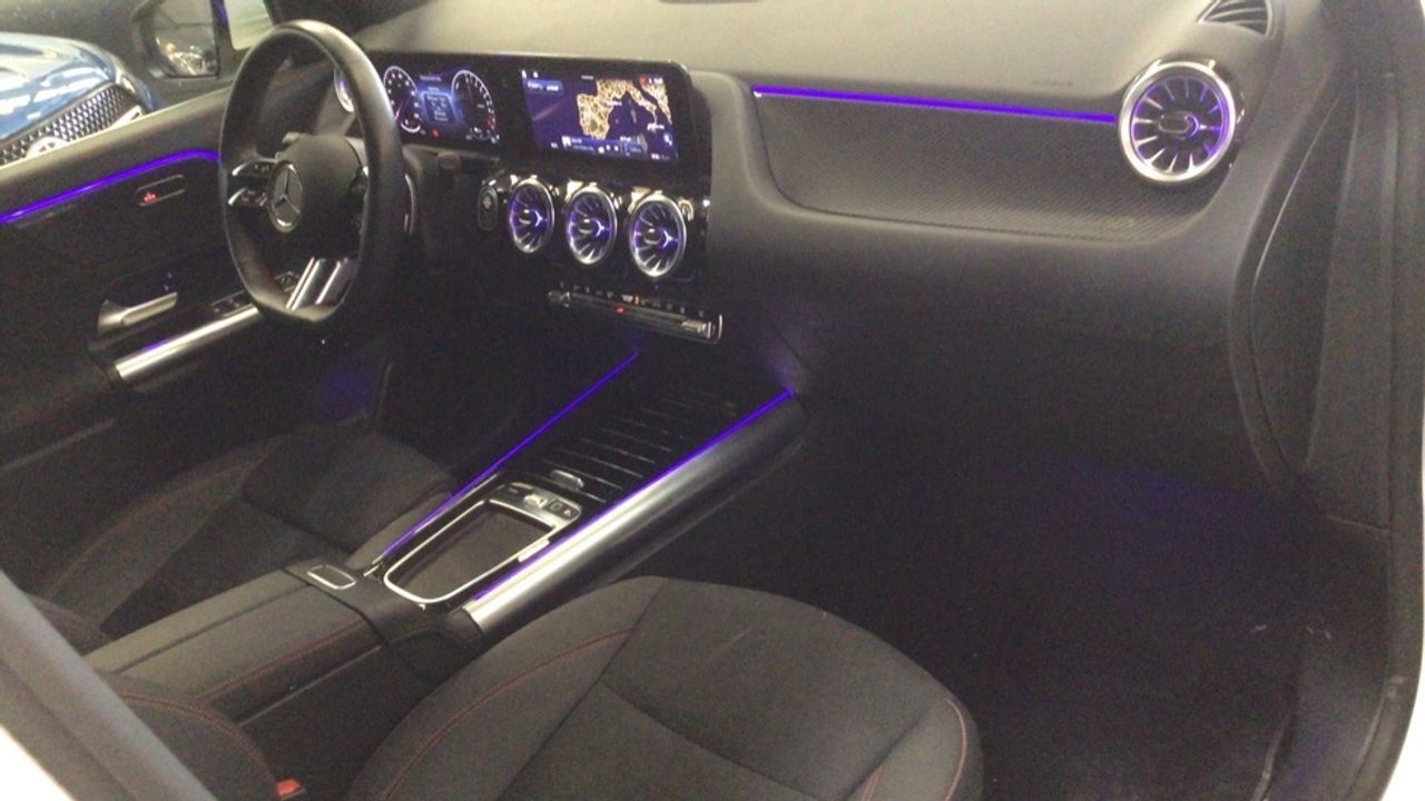 mercedes-benz-gla-250-e-con-tecnologia-hibrida-eq-imagen-9