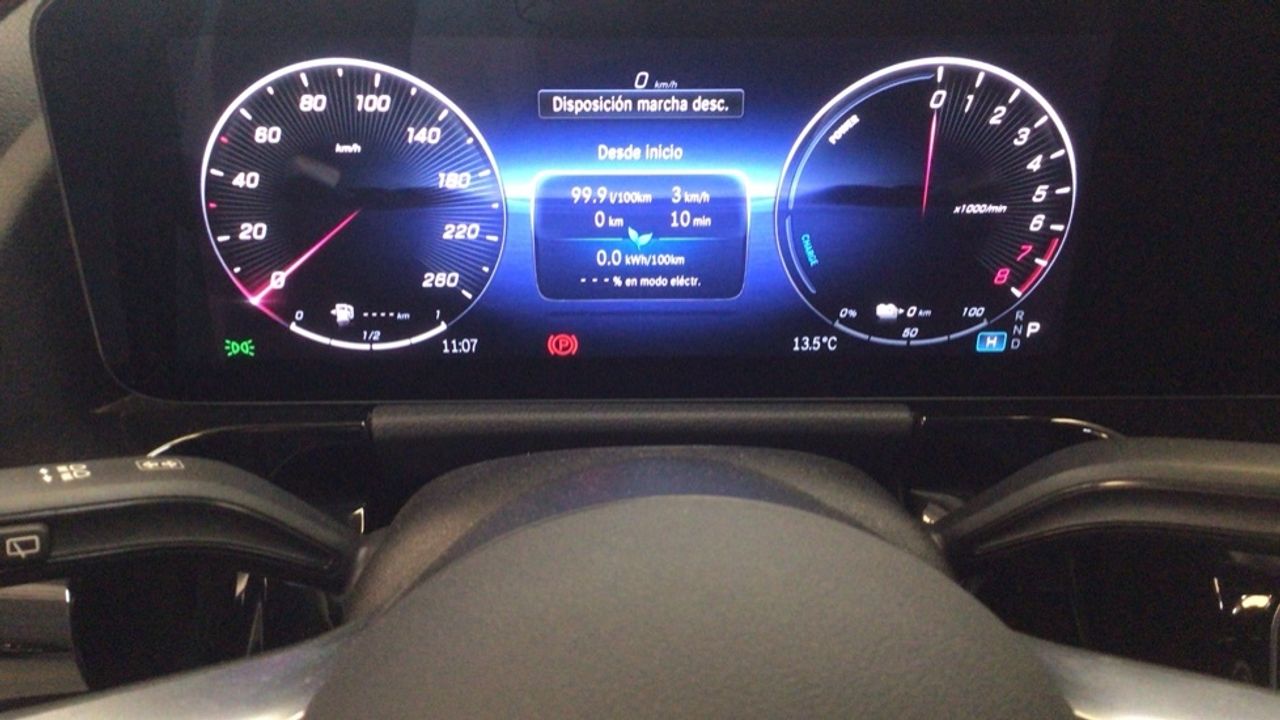 mercedes-benz-gla-250-e-con-tecnologia-hibrida-eq-imagen-16