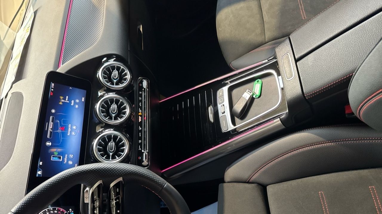 mercedes-benz-gla-250-e-con-tecnologia-hibrida-eq-imagen-21