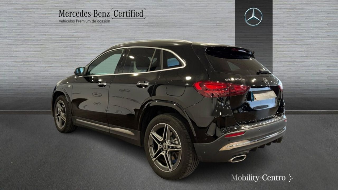 mercedes-benz-gla-250-e-con-tecnologia-hibrida-eq-imagen-3