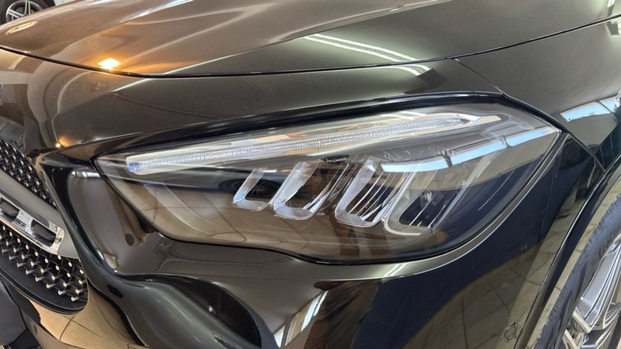 mercedes-benz-gla-250-e-con-tecnologia-hibrida-eq-imagen-13