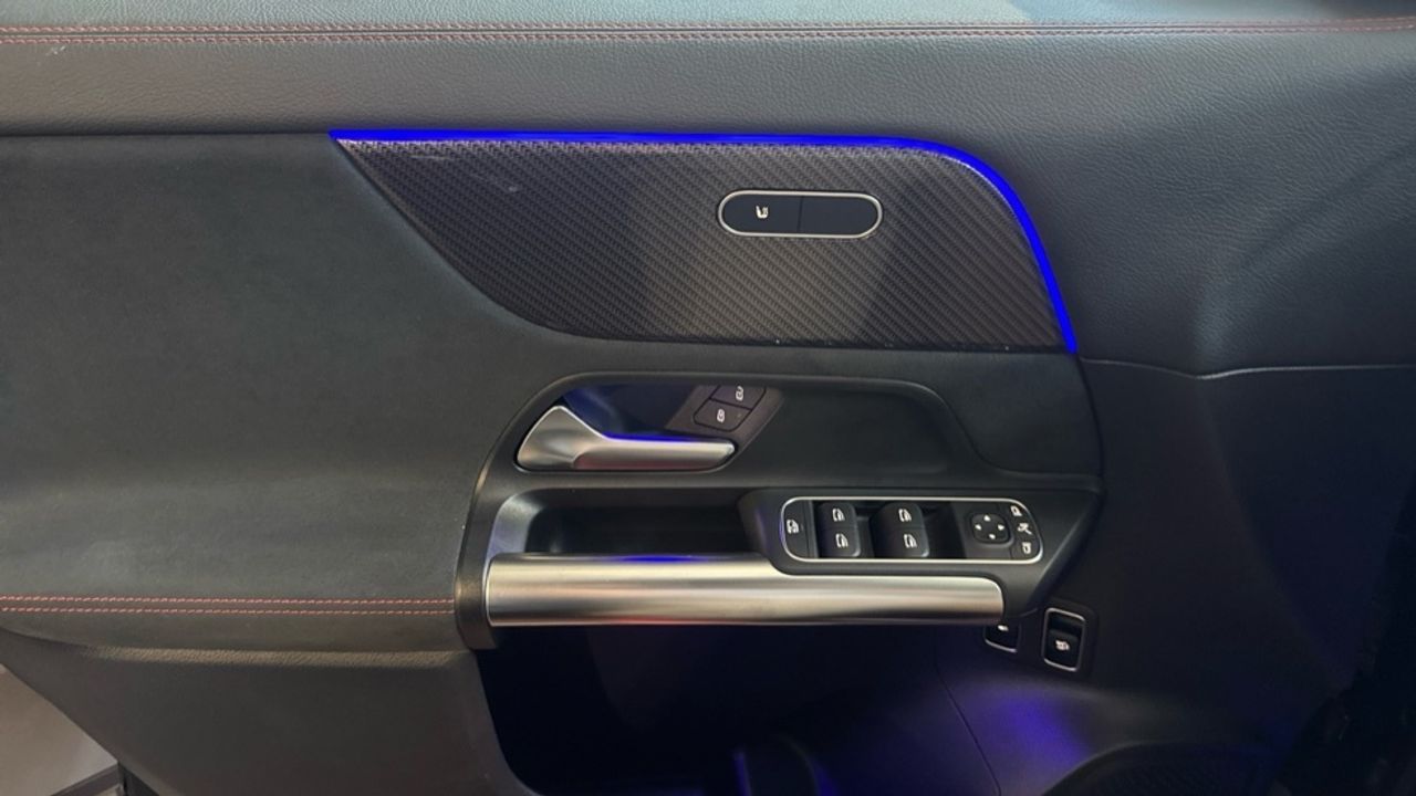 mercedes-benz-gla-250-e-con-tecnologia-hibrida-eq-imagen-21