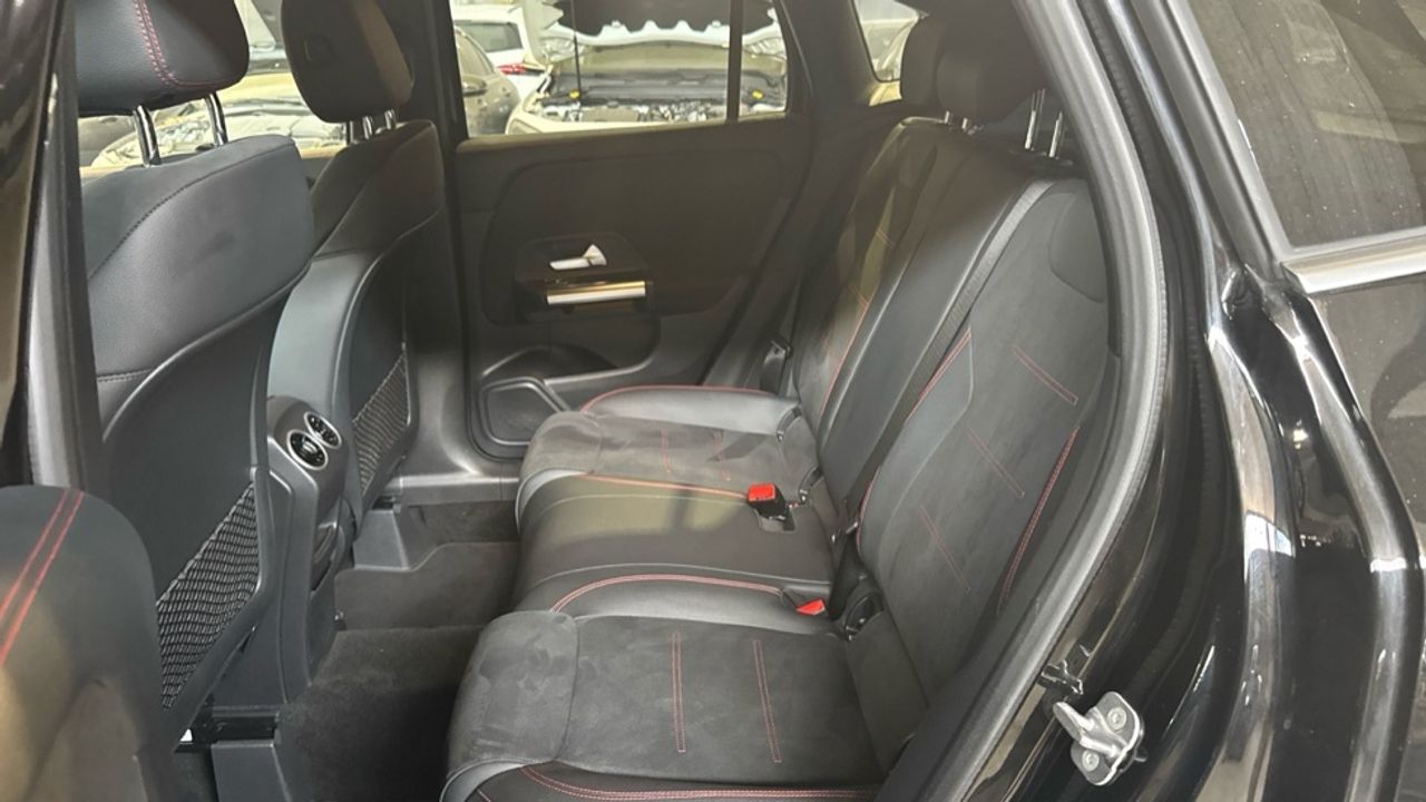 mercedes-benz-gla-250-e-con-tecnologia-hibrida-eq-imagen-10