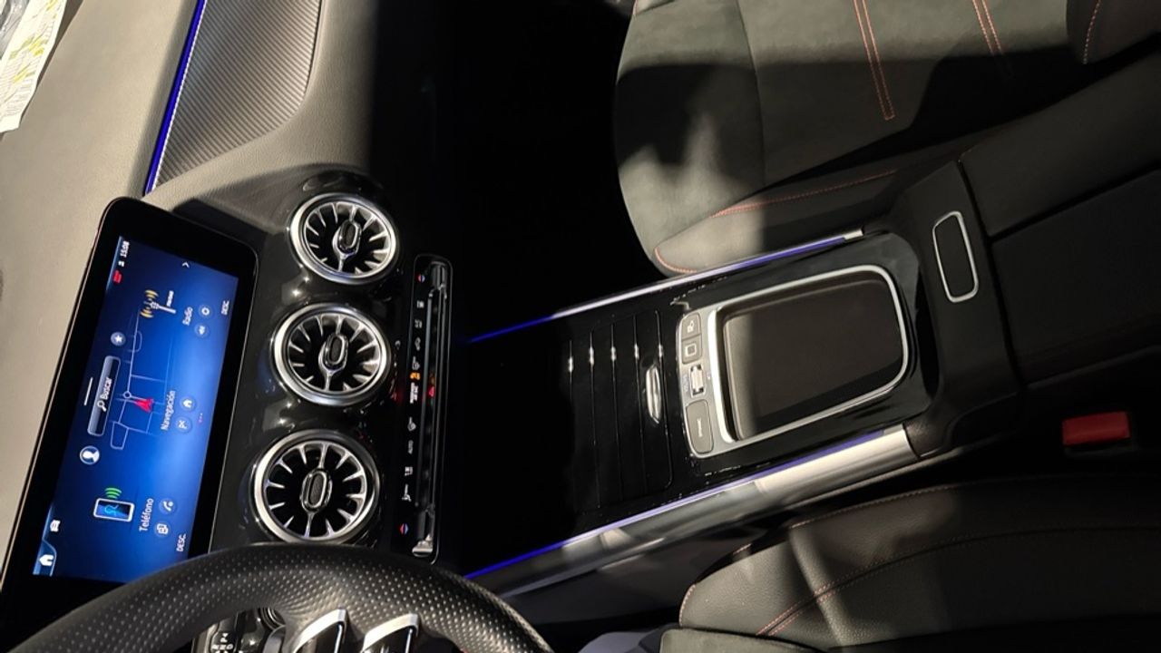 mercedes-benz-gla-250-e-con-tecnologia-hibrida-eq-imagen-21