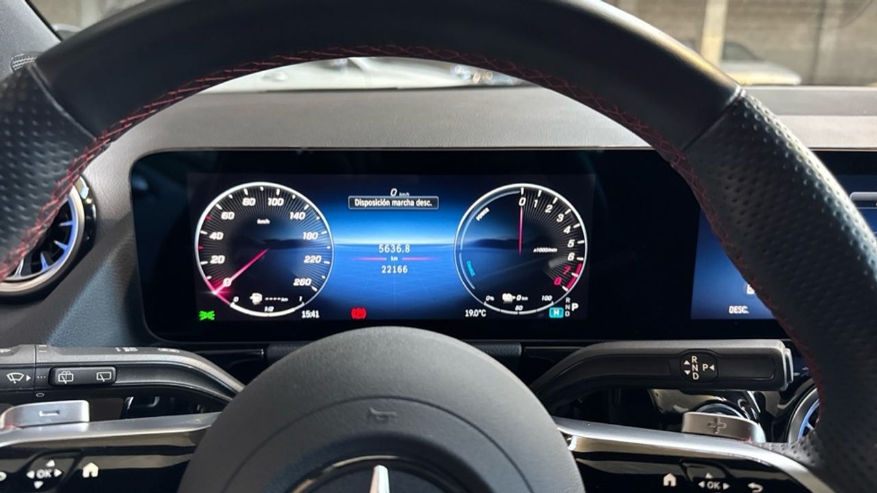mercedes-benz-gla-250-e-con-tecnologia-hibrida-eq-imagen-17