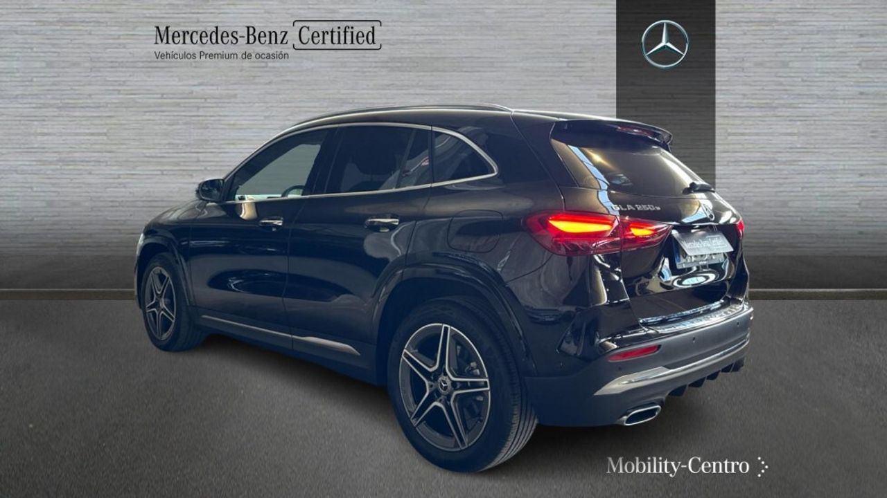 mercedes-benz-gla-250-e-con-tecnologia-hibrida-eq-imagen-3