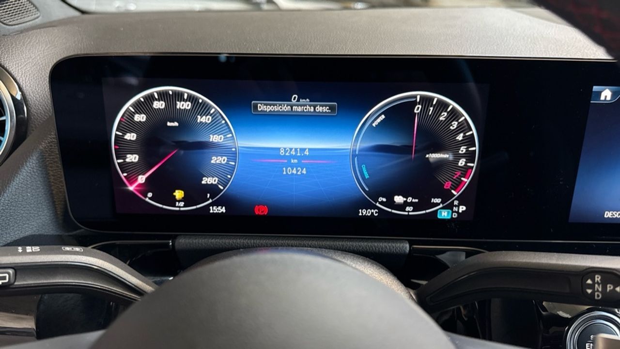 mercedes-benz-gla-250-e-amg-line-imagen-17