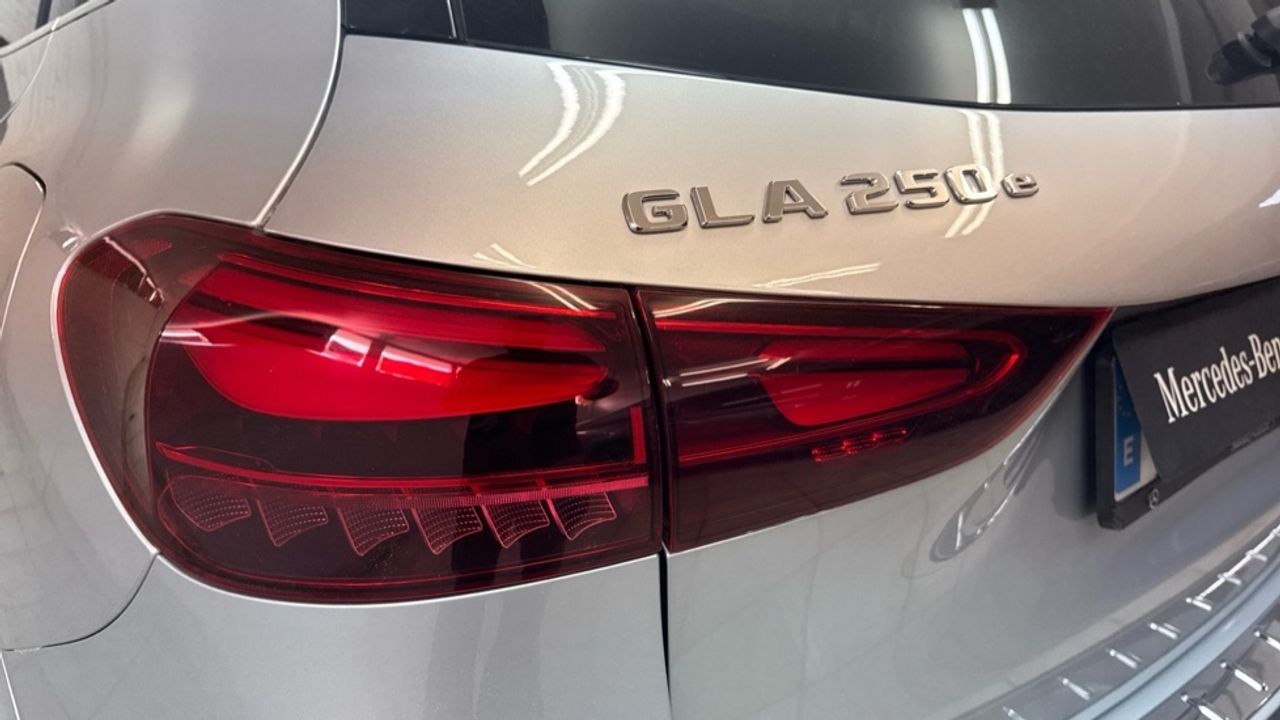 mercedes-gla-gla-250-e-con-tecnologia-hibrida-eq-imagen-23