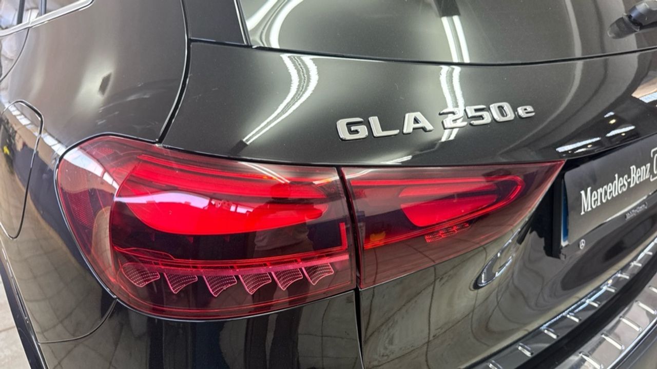 mercedes-benz-gla-250-e-con-tecnologia-hibrida-eq-imagen-22