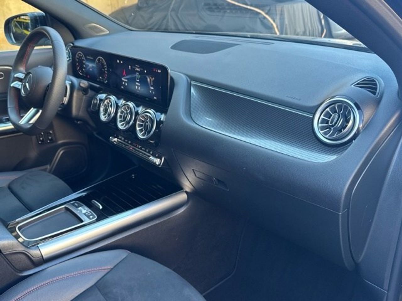 mercedes-benz-gla-250-e-con-tecnologia-hibrida-eq-imagen-12