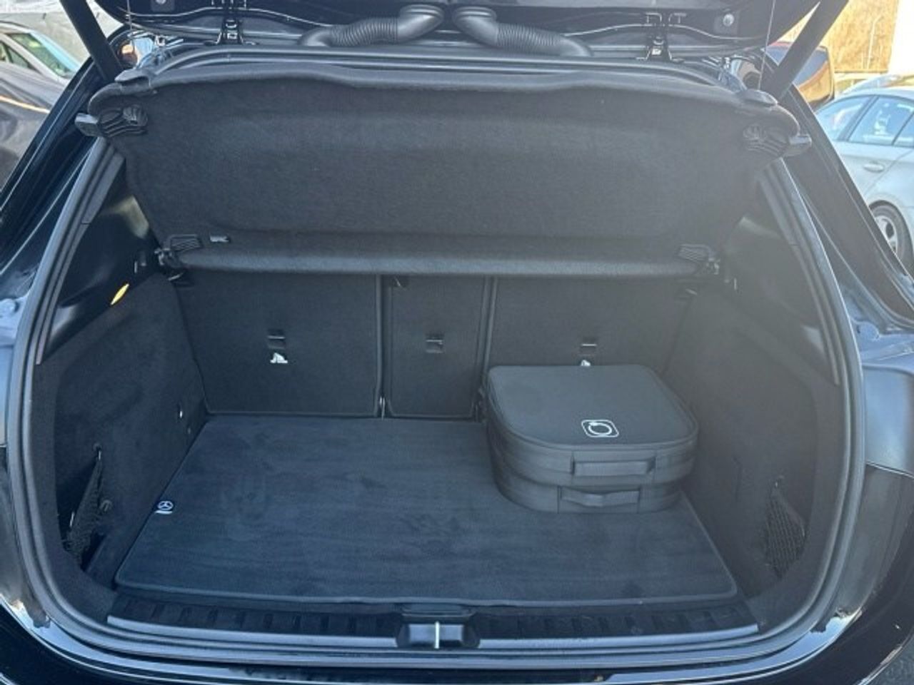 mercedes-benz-gla-250-e-con-tecnologia-hibrida-eq-imagen-16