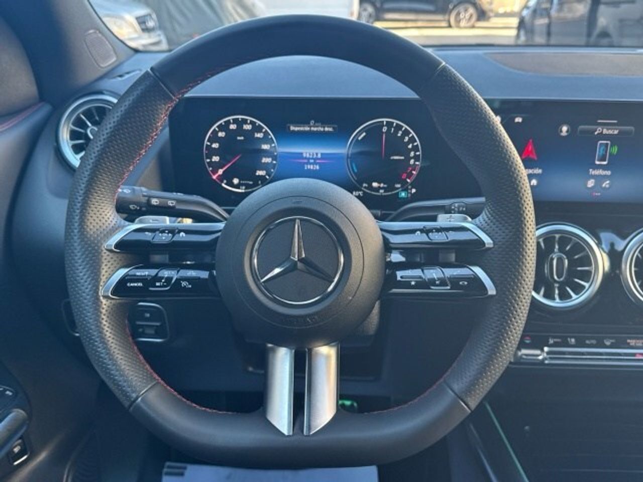 mercedes-benz-gla-250-e-con-tecnologia-hibrida-eq-imagen-11