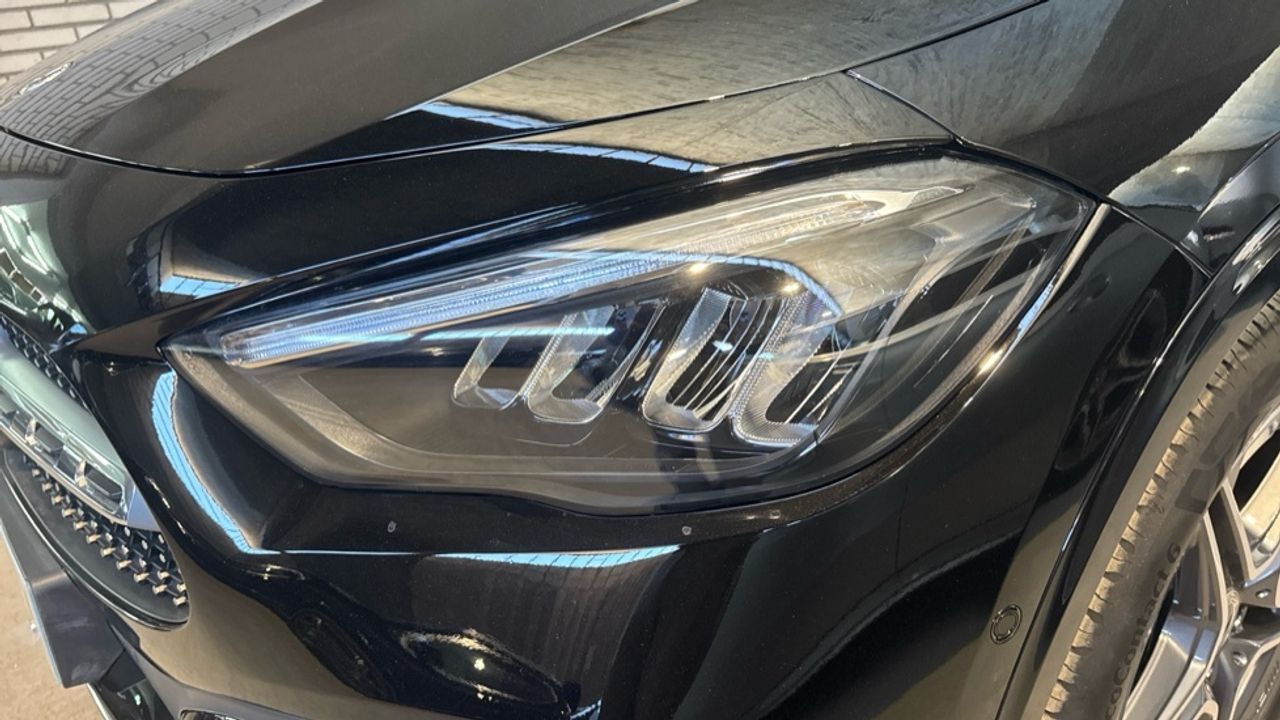 mercedes-benz-gla-250-e-con-tecnologia-hibrida-eq-imagen-13
