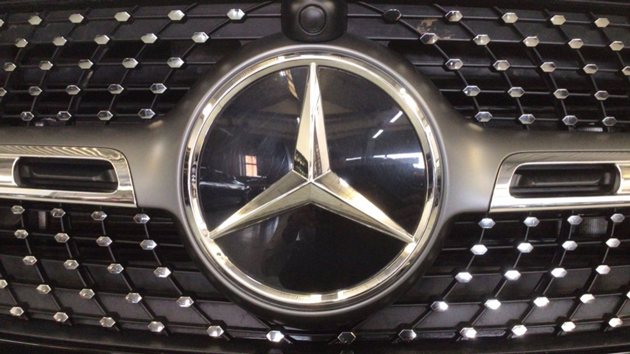 mercedes-benz-gla-250-e-con-tecnologia-hibrida-eq-imagen-12