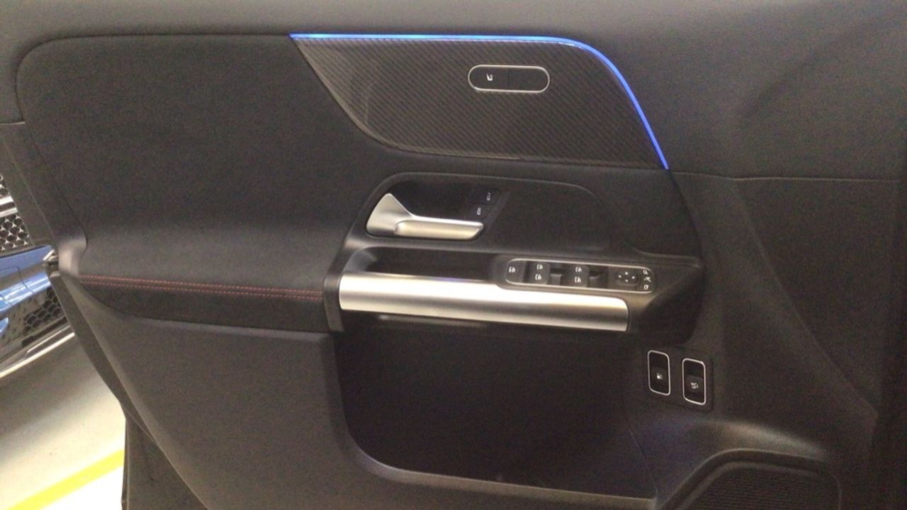 mercedes-benz-gla-250-e-con-tecnologia-hibrida-eq-imagen-21