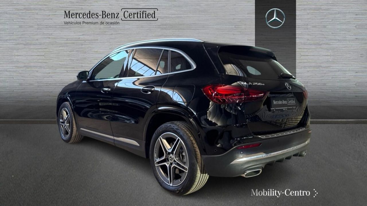 mercedes-benz-gla-250-e-con-tecnologia-hibrida-eq-imagen-3