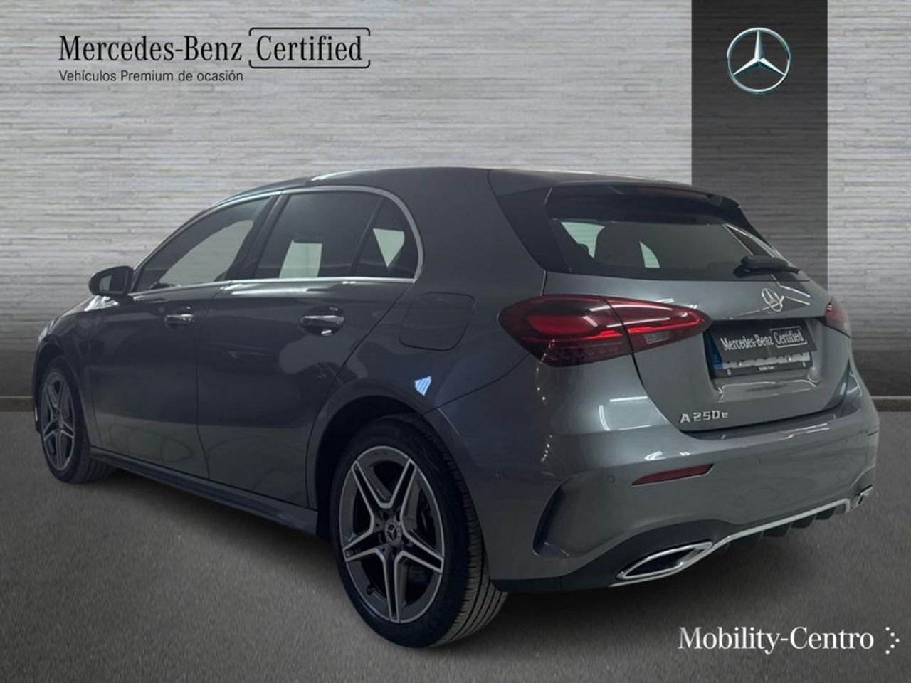 mercedes-benz-clase-a-250-e-compacto-con-tecnologia-hibrida-eq-imagen-3