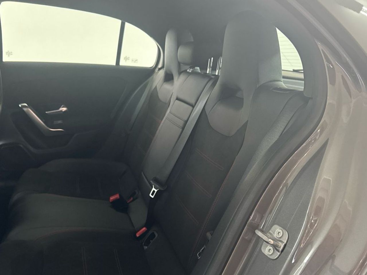 mercedes-benz-clase-a-250-e-compacto-con-tecnologia-hibrida-eq-imagen-10