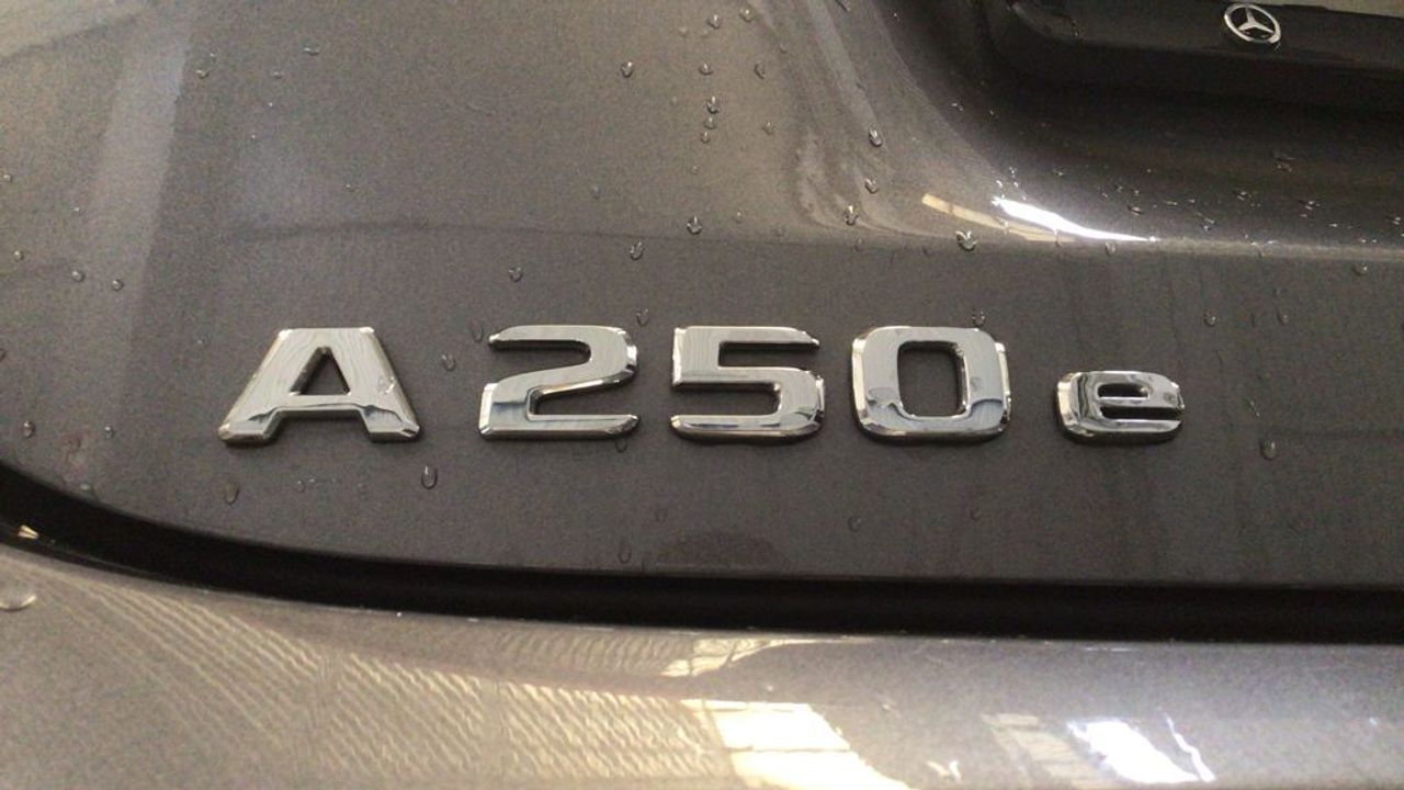 mercedes-clase-a-a-250-e-con-tecnologia-hibrida-eq-imagen-11